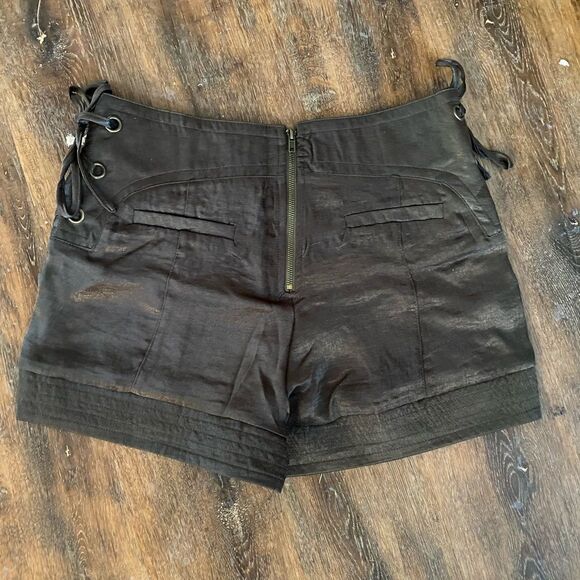 Lumiere Green Mid-Rise Shorts - Picture 8 of 8